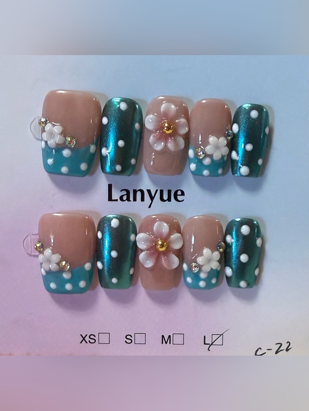 Floral Polka Dot Press-On Nail Set in Teal and Nude